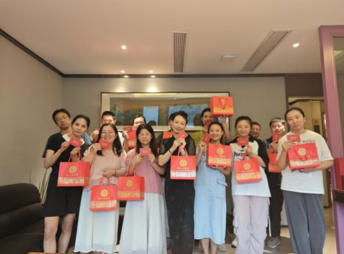 愿事事順?biāo)?，月滿(mǎn)人安|力眾農(nóng)業(yè)祝您中秋快樂(lè)！
